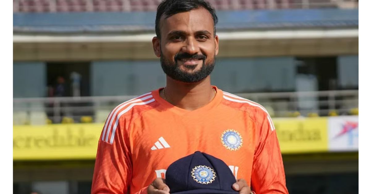 Akash Deep makes his Test debut for India and receives Test cap 313 from Rahul Dravid
